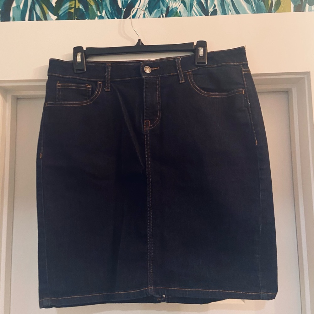 Old navy denim pencil skirt
